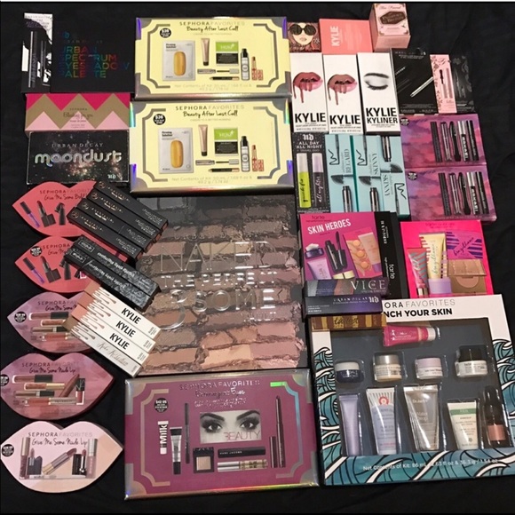 High end Mystery Makeup Box! 5 star reviews! - Picture 5 of 8